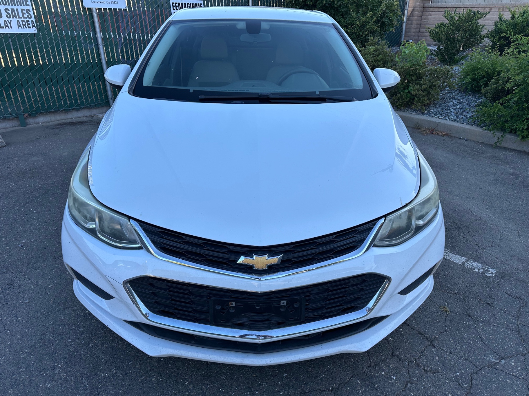 2018 Chevrolet Cruze — view 3