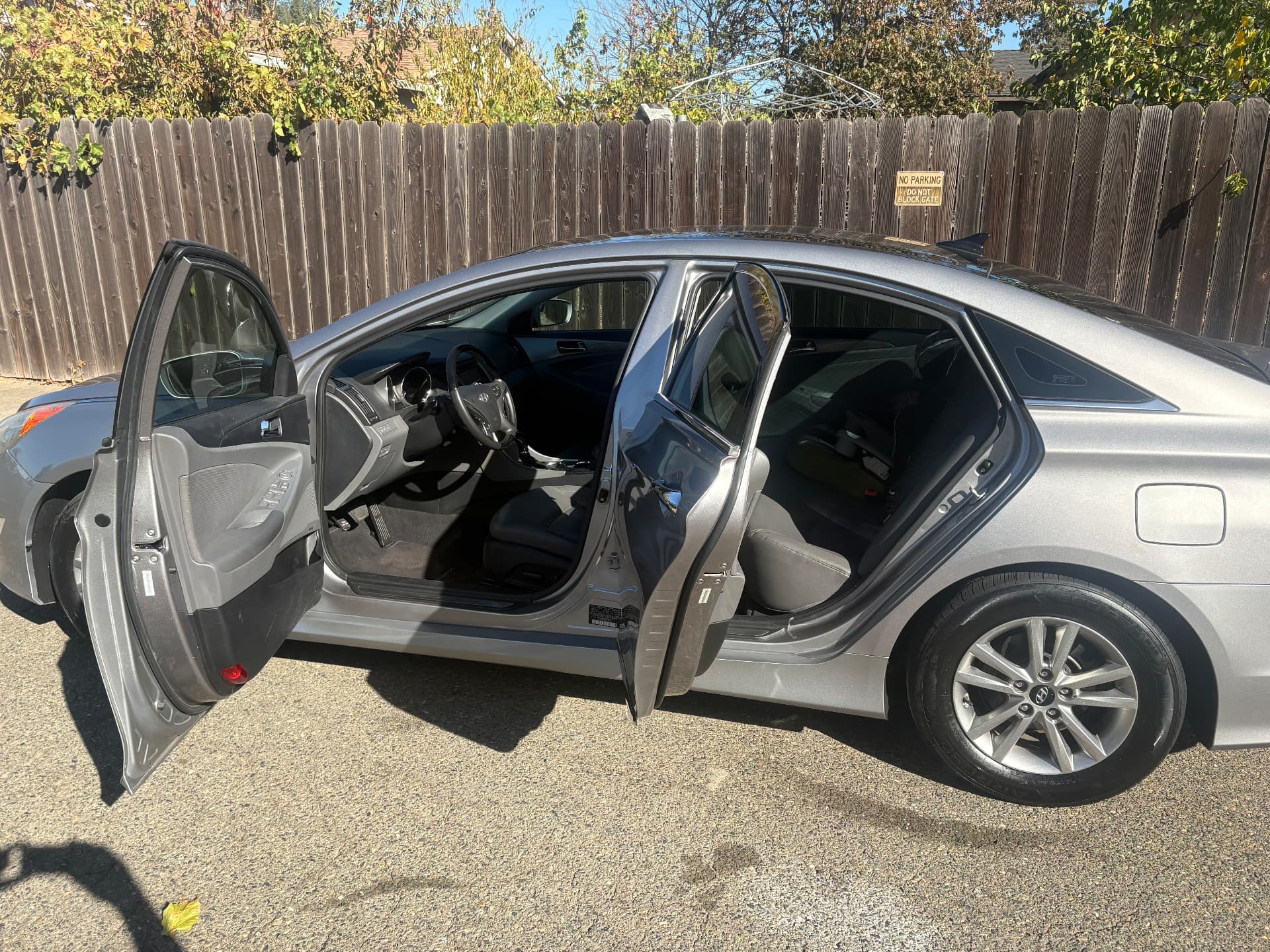 2011 Hyundai Sonata Hybrid Blue Drive — view 3